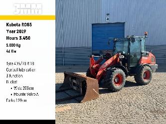 Kubota R085