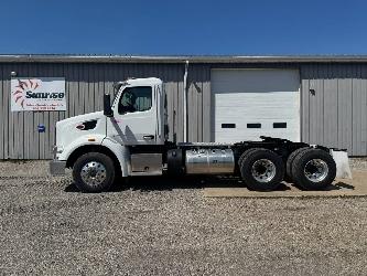 Peterbilt 567