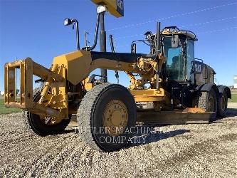 CAT 140M AWD