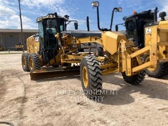 CAT 140M2
