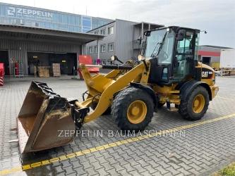 CAT 908M