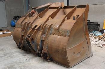Komatsu WA470