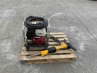 JCB Beaver Pack
