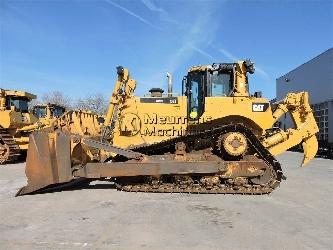CAT D8T