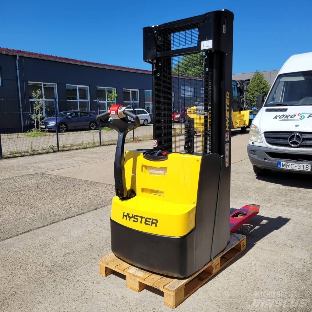 Hyster S 1.6 Apiladores eléctricos