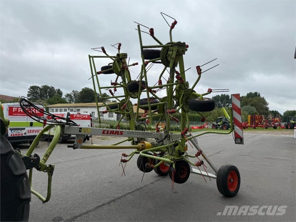 CLAAS Volto 870 T Rastrillos y henificadores