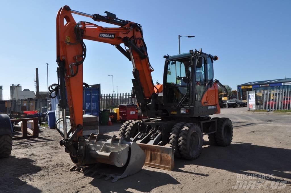 Doosan DX 100-7 Excavadoras de ruedas