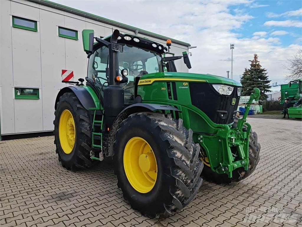 John Deere 6R 250 Tractores