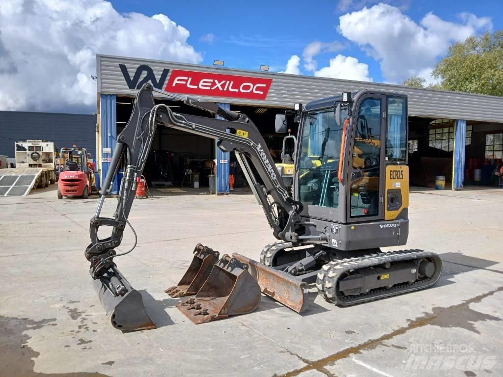 Volvo JECR 25 D Mini excavadoras < 7t