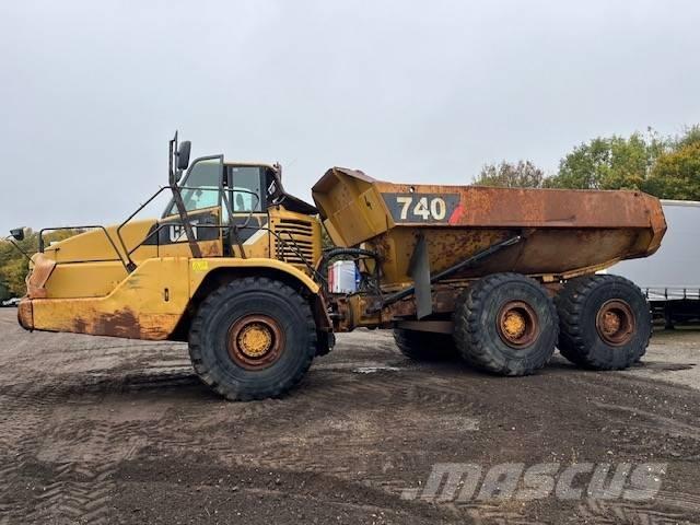 CAT 740 Dúmpers articulados