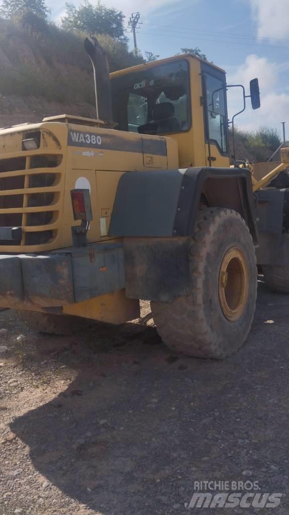 Komatsu WA 380-3H Cargadoras sobre ruedas