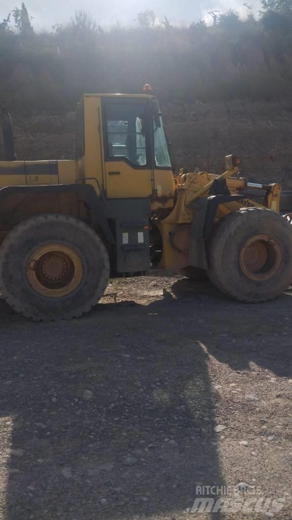 Komatsu WA 380-3H Cargadoras sobre ruedas