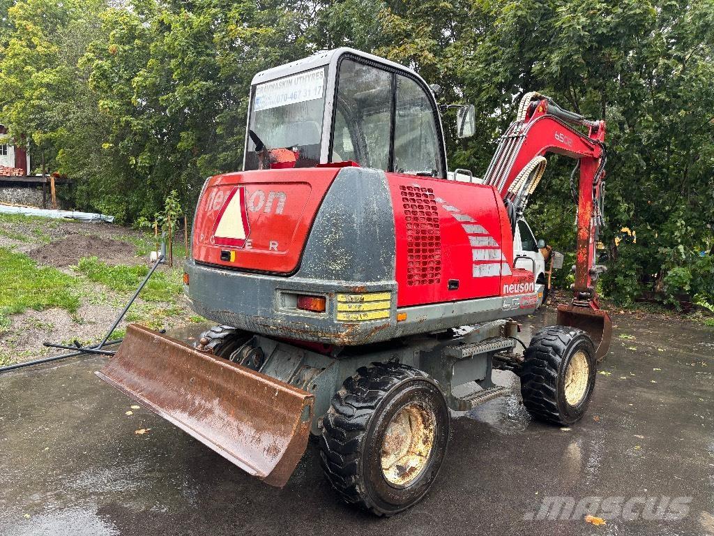Neuson 6502 Excavadoras de ruedas