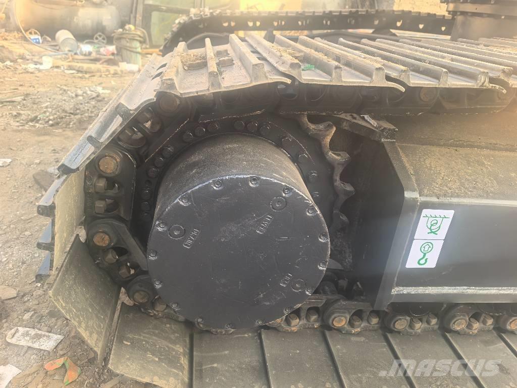 Doosan DX225 Excavadoras de cadenas