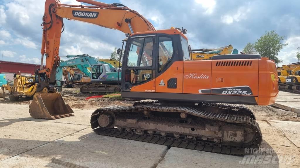 Doosan DX 225 LC Excavadoras de cadenas