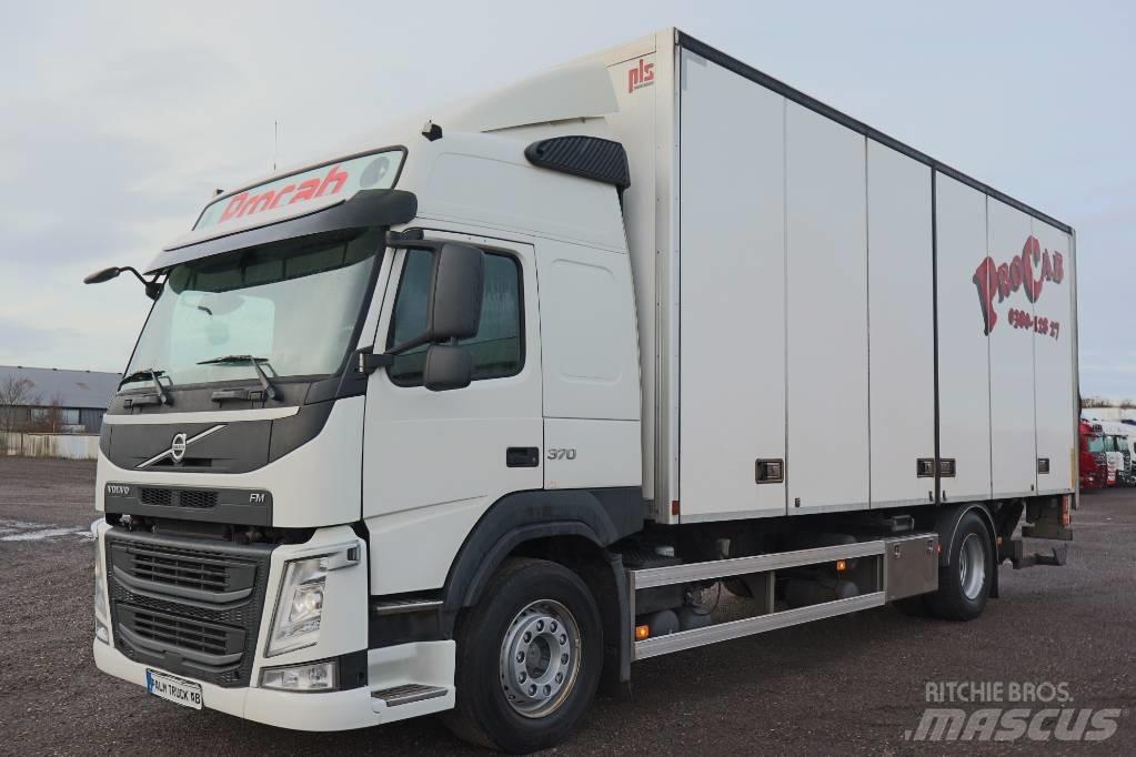 Volvo FM Serie 3722 Camiones caja cerrada