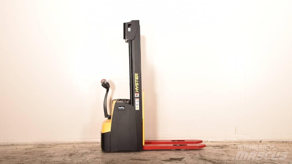 Hyster S 1.2 Apiladores eléctricos