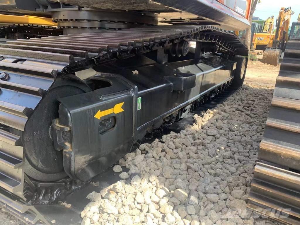 Doosan DX 225 Excavadoras de cadenas