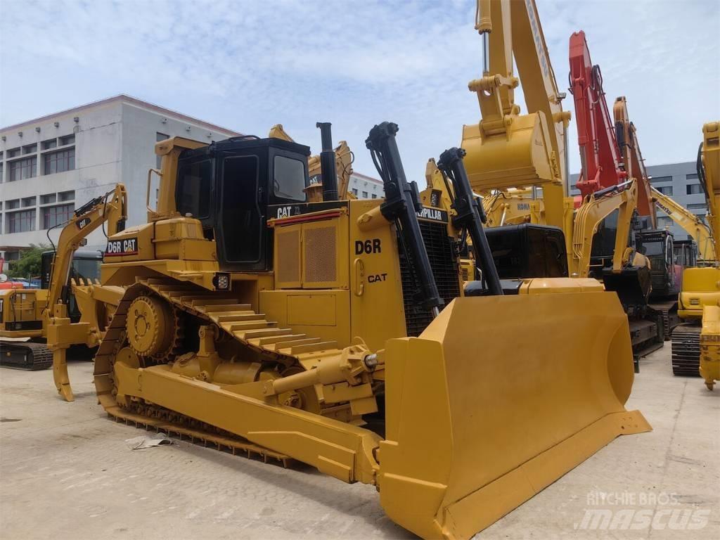 CAT D 6 R Buldozer sobre oruga