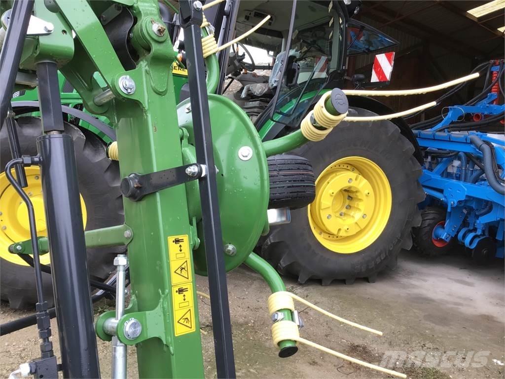 Krone Vendro 820 Rastrillos y henificadores