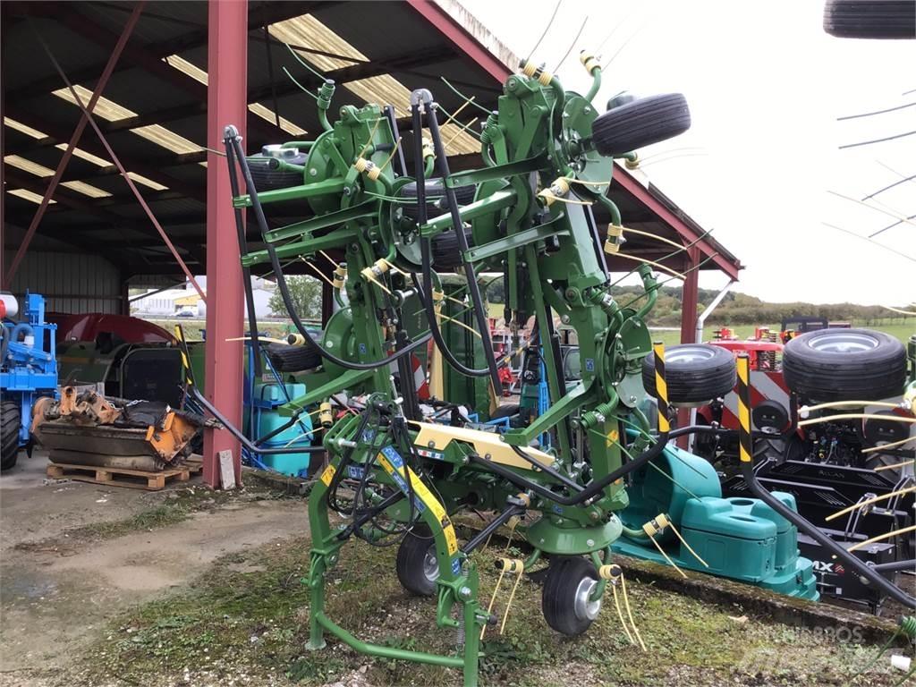 Krone Vendro 820 Rastrillos y henificadores