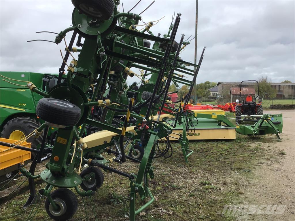 Krone Vendro 820 Rastrillos y henificadores