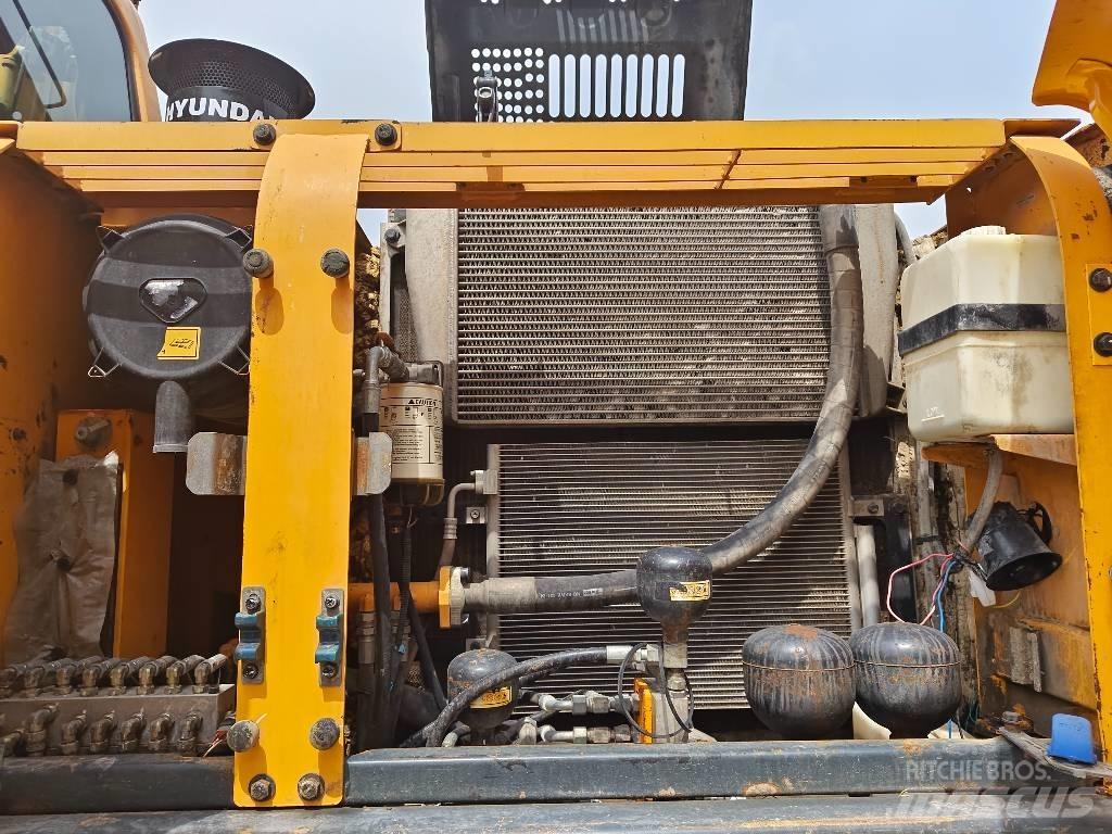 Hyundai R210W-9 Excavadoras de ruedas