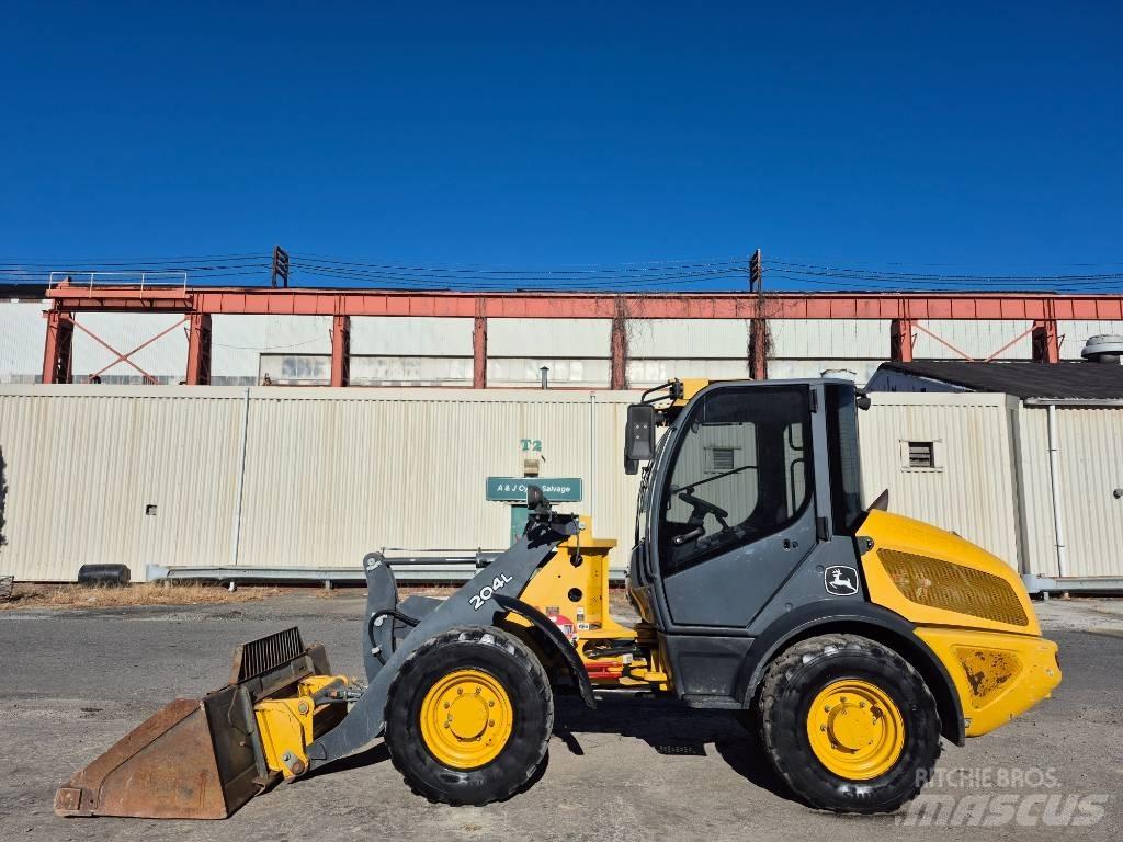 John Deere 204 L Cargadoras sobre ruedas