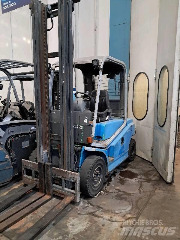 Cesab DRAGO HN 250 Carretillas diesel