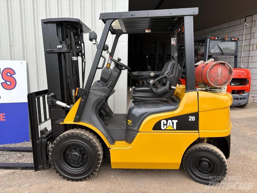 CAT GP 20 N Carretillas LPG