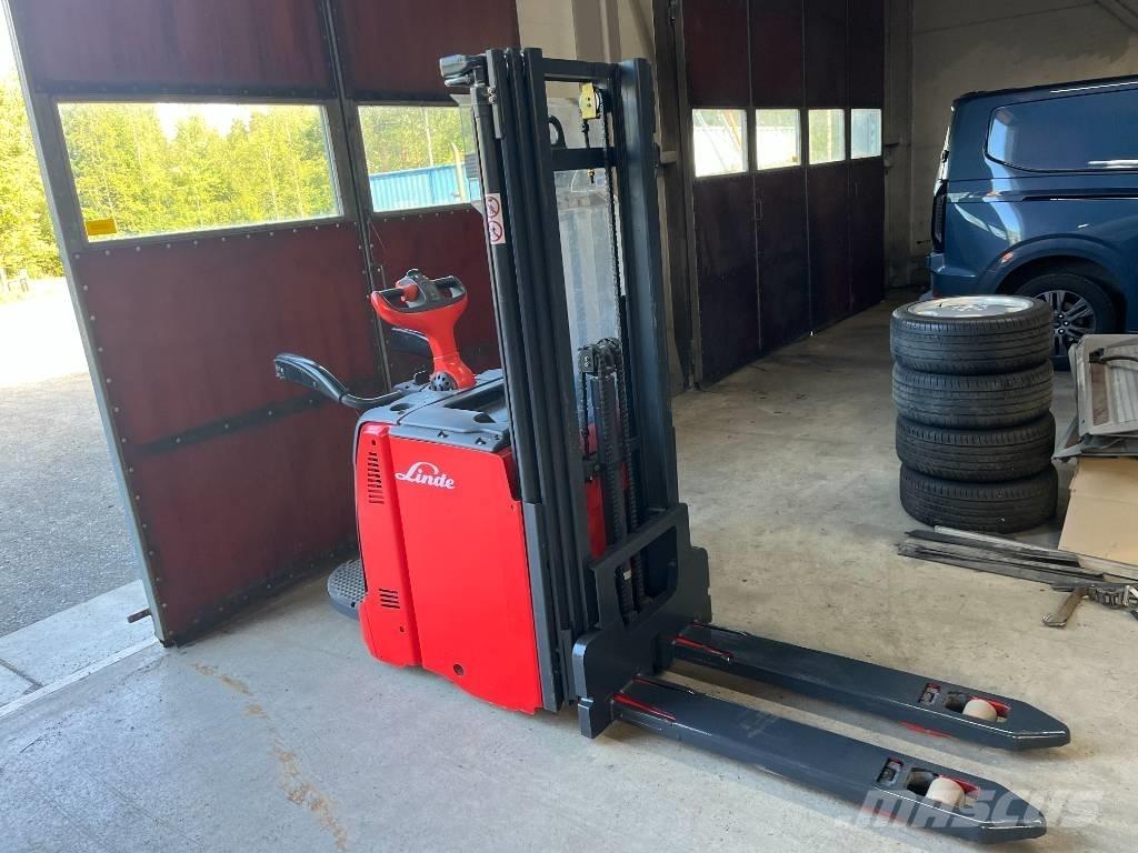Linde D 14 AP Apiladores eléctricos autopropulsados