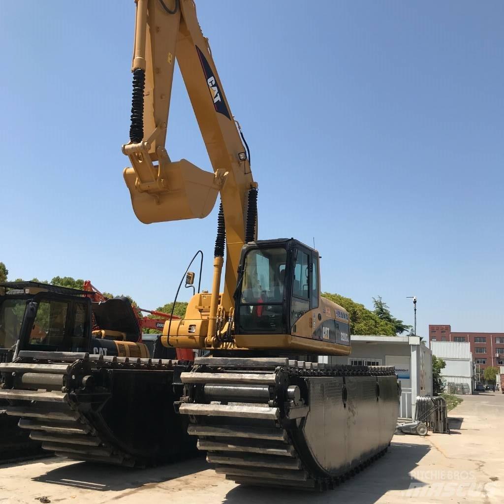 CAT 320 C L Excavadoras anfibio