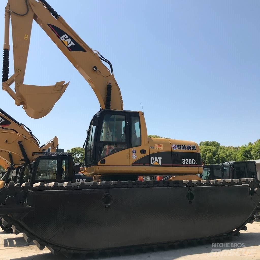 CAT 320 C L Excavadoras anfibio