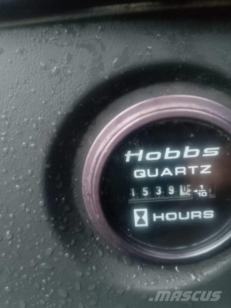 Hyundai 140W-7A Excavadoras de ruedas