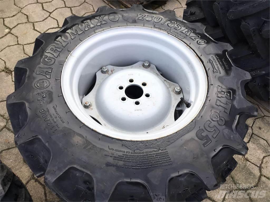 BKT 280/85R20 Neumáticos, ruedas y llantas