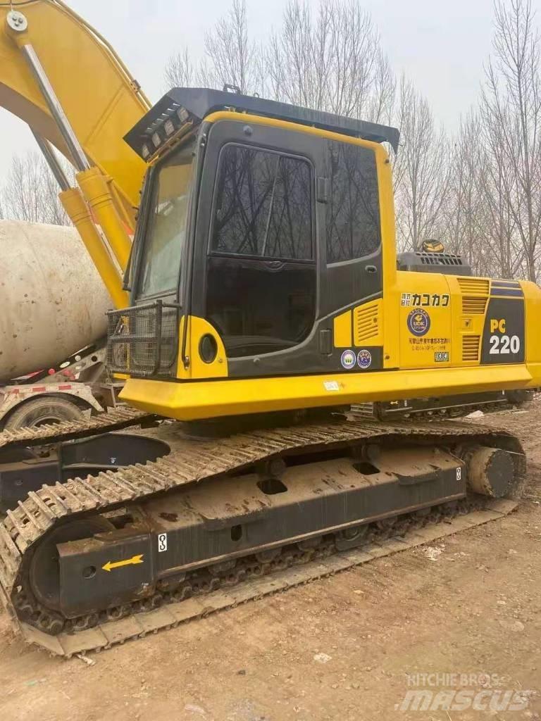 Komatsu PC 220-8 Excavadoras de cadenas