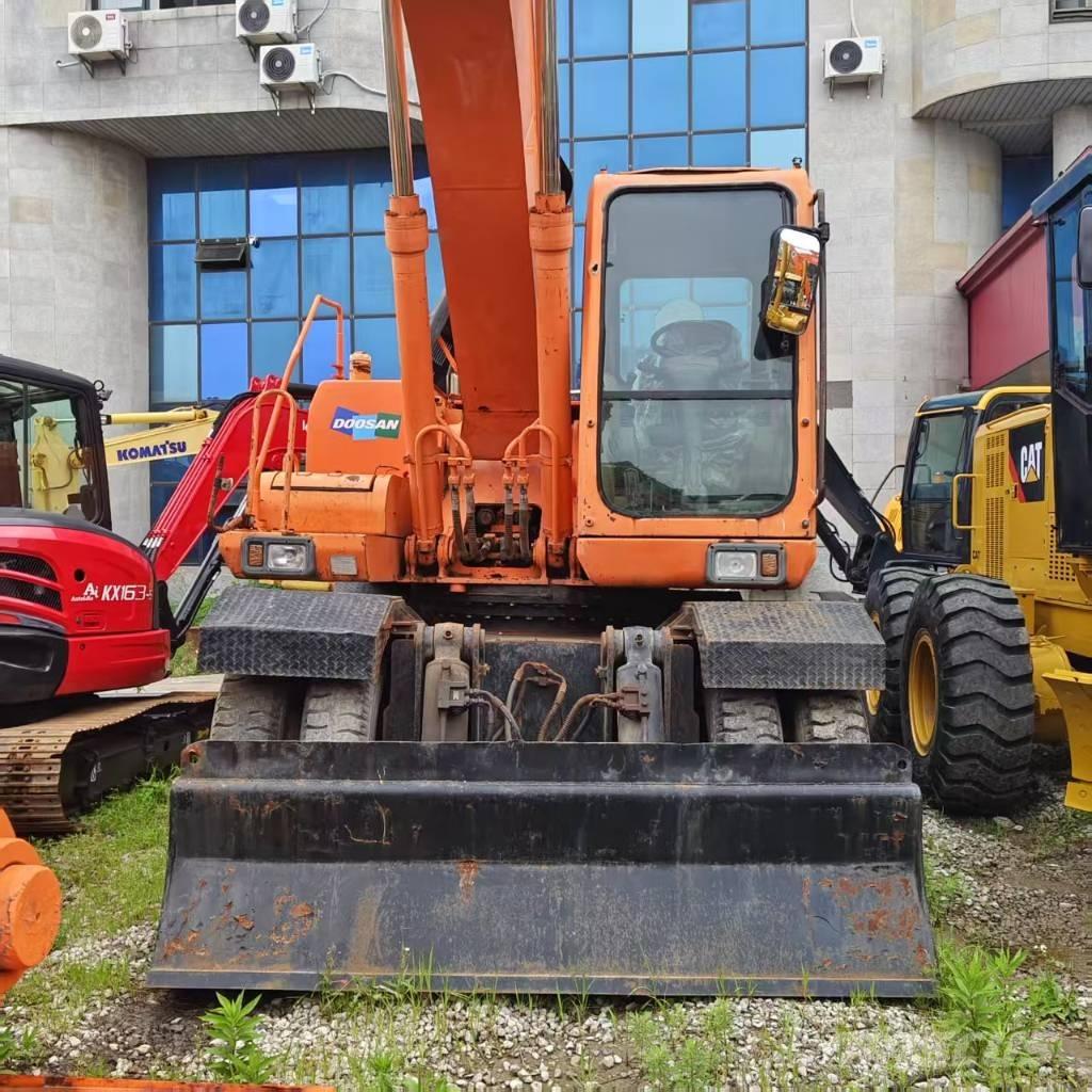 Doosan DH 210 W-7 Excavadoras de ruedas