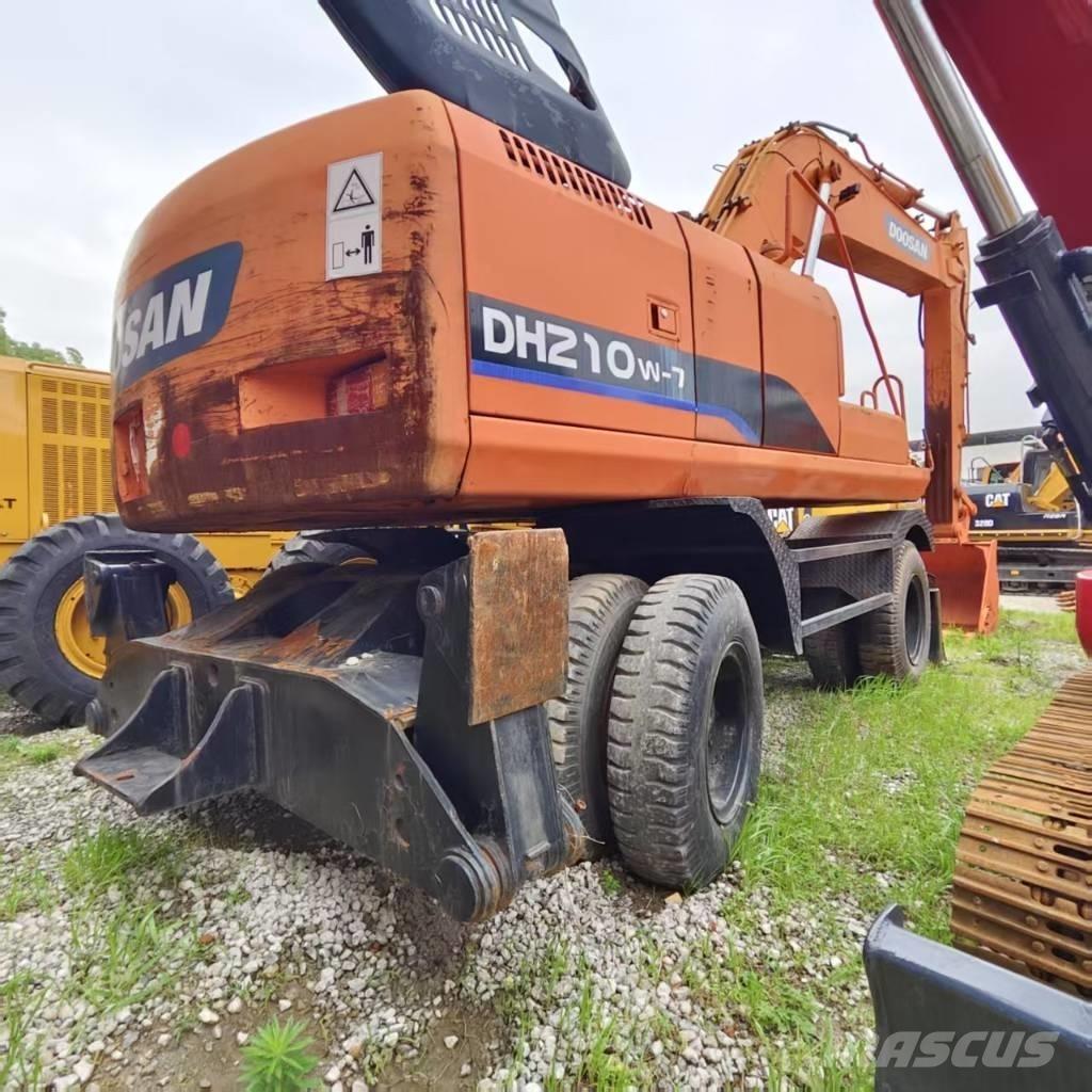 Doosan DH 210 W-7 Excavadoras de ruedas