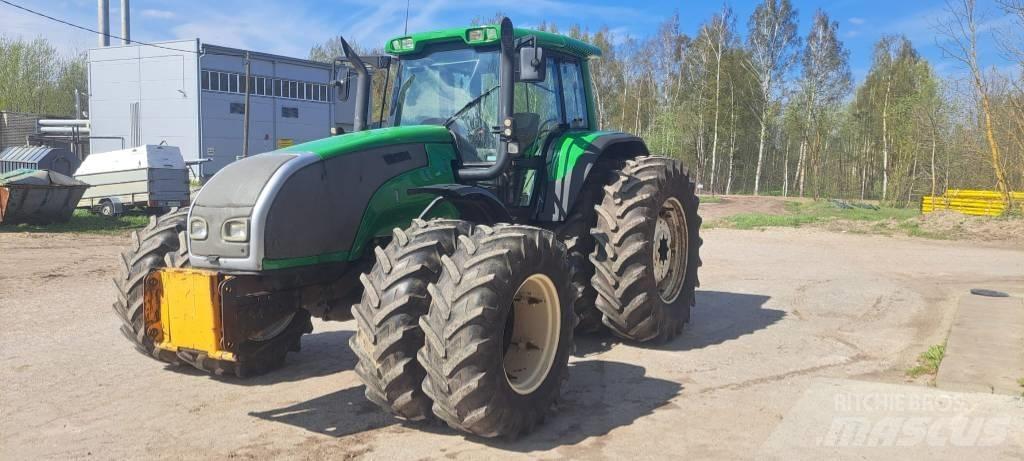 Valtra T180-4 Tractores