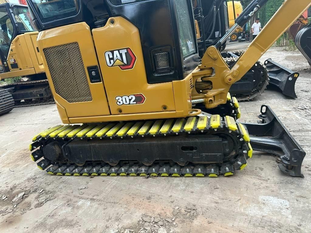 CAT 302 Mini excavadoras < 7t