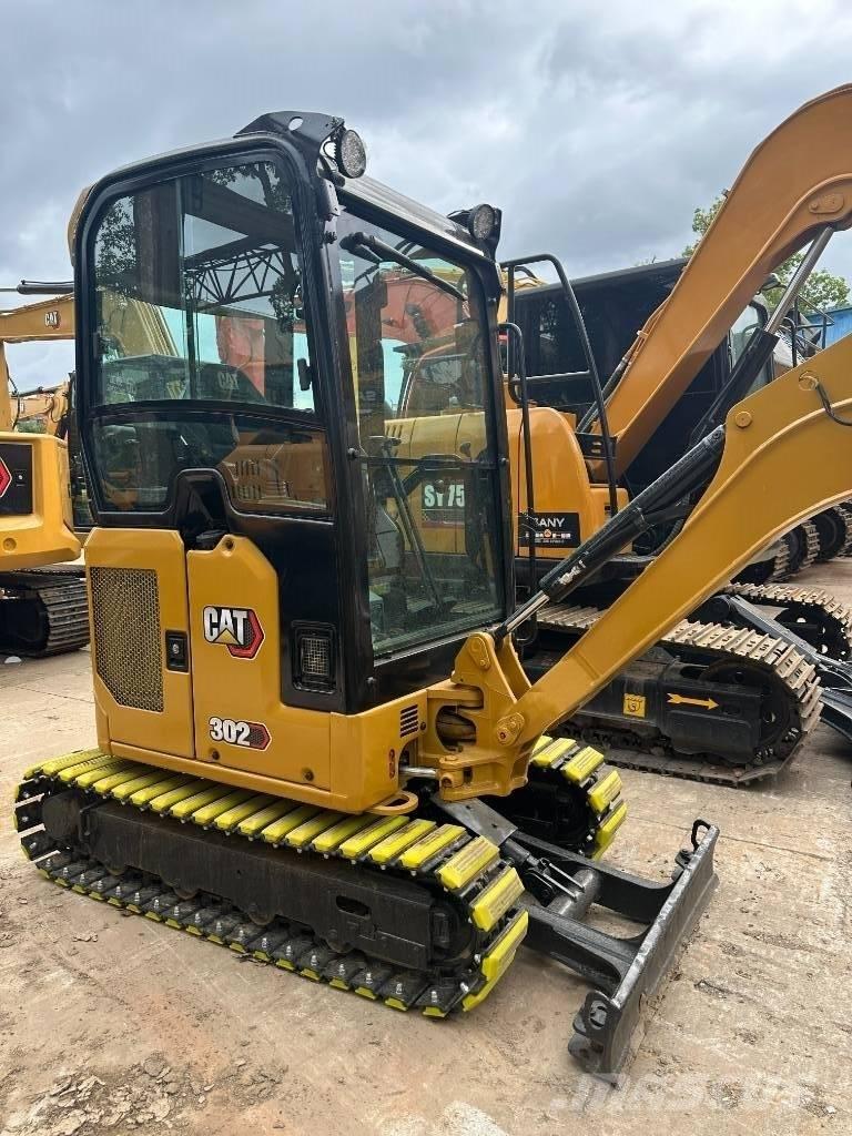 CAT 302 Mini excavadoras < 7t