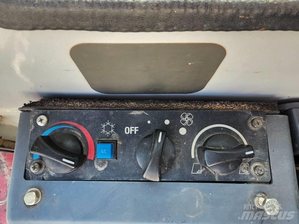 Takeuchi TB 180 FR Excavadoras de cadenas