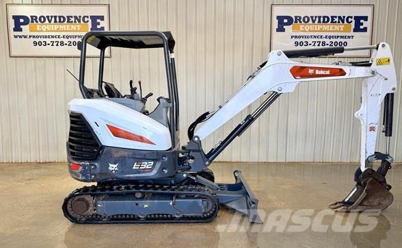 Bobcat E32 Mini excavadoras < 7t