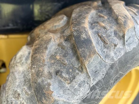 CAT 420D IT Retrocargadoras