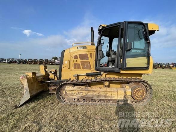 CAT D3K2 XL Buldozer sobre oruga