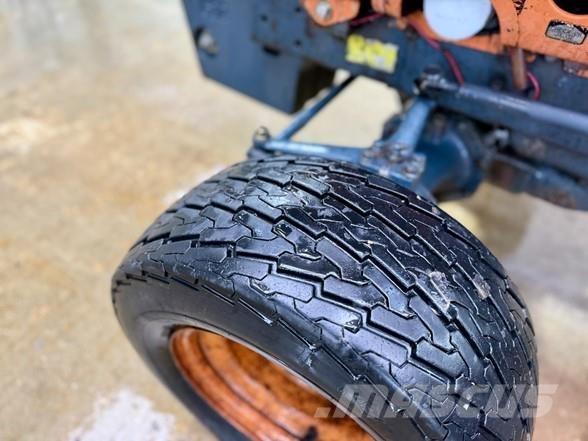 Kubota B7100 Tractores
