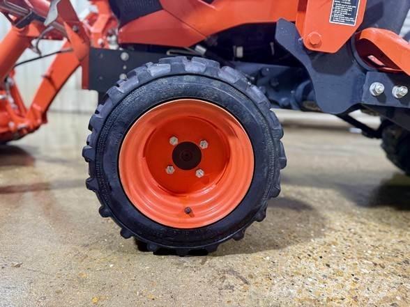 Kubota BX23S Retrocargadoras