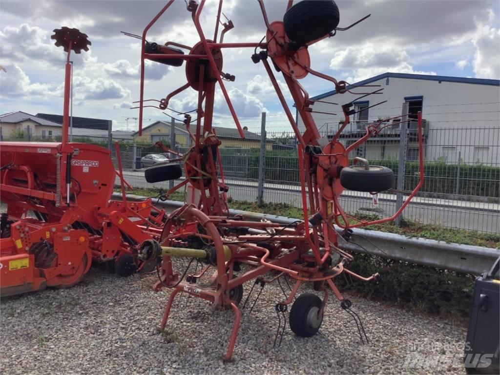 Fella FH 680 DHY Rastrillos y henificadores