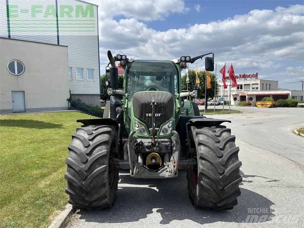 Fendt 718 vario Tractores