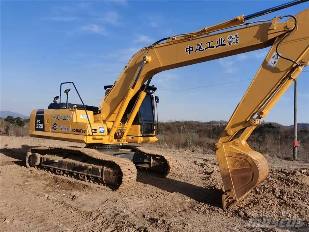 Komatsu PC 220-8 Excavadoras de cadenas